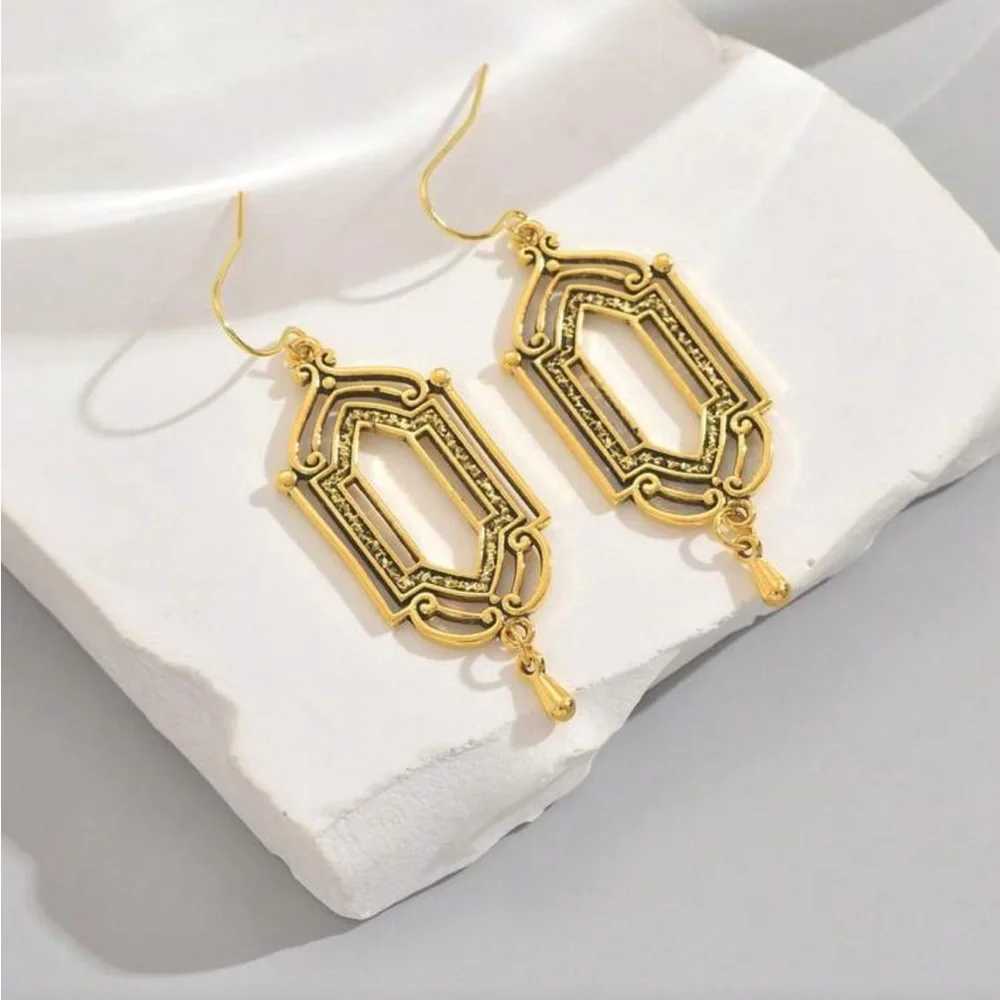 Vintage Bohemian Style dangle Earrings - Picture 2 of 9